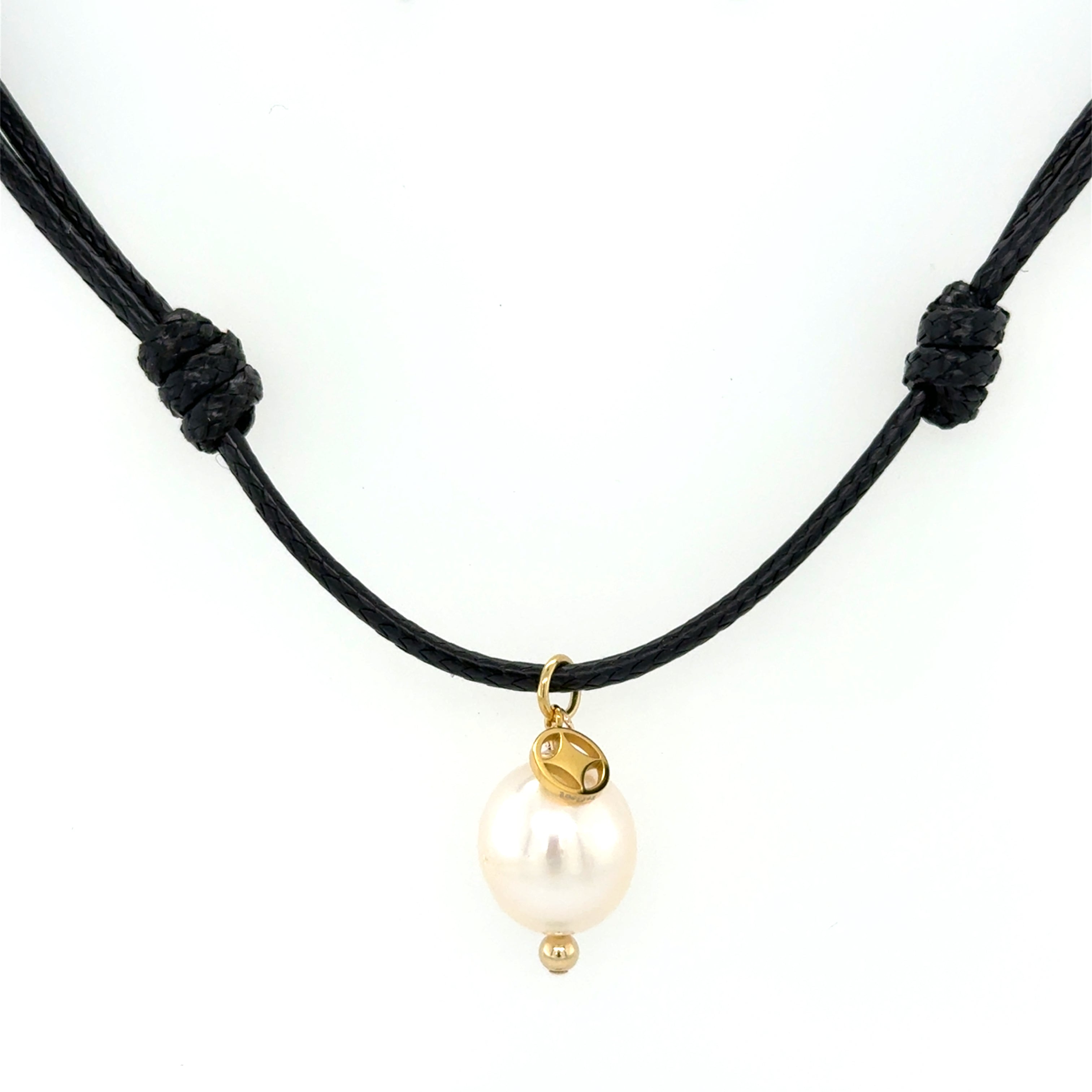 Reflect Adjustable Pearl Necklace