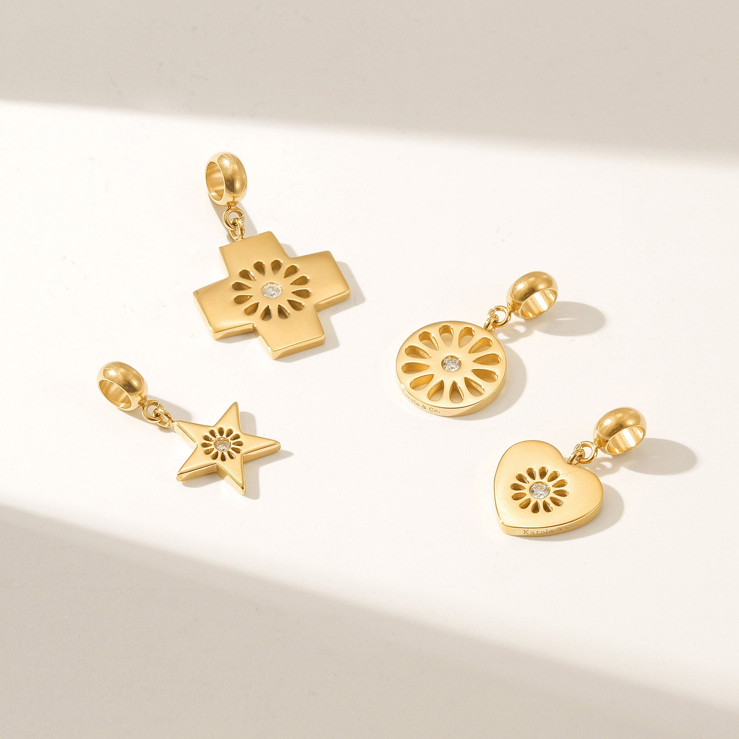 Veinte Once Charms - Gold