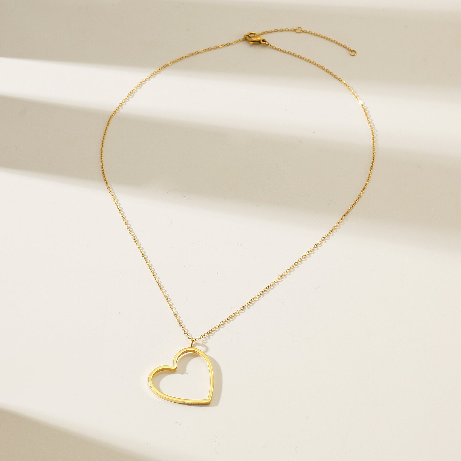 Amour Necklace Large