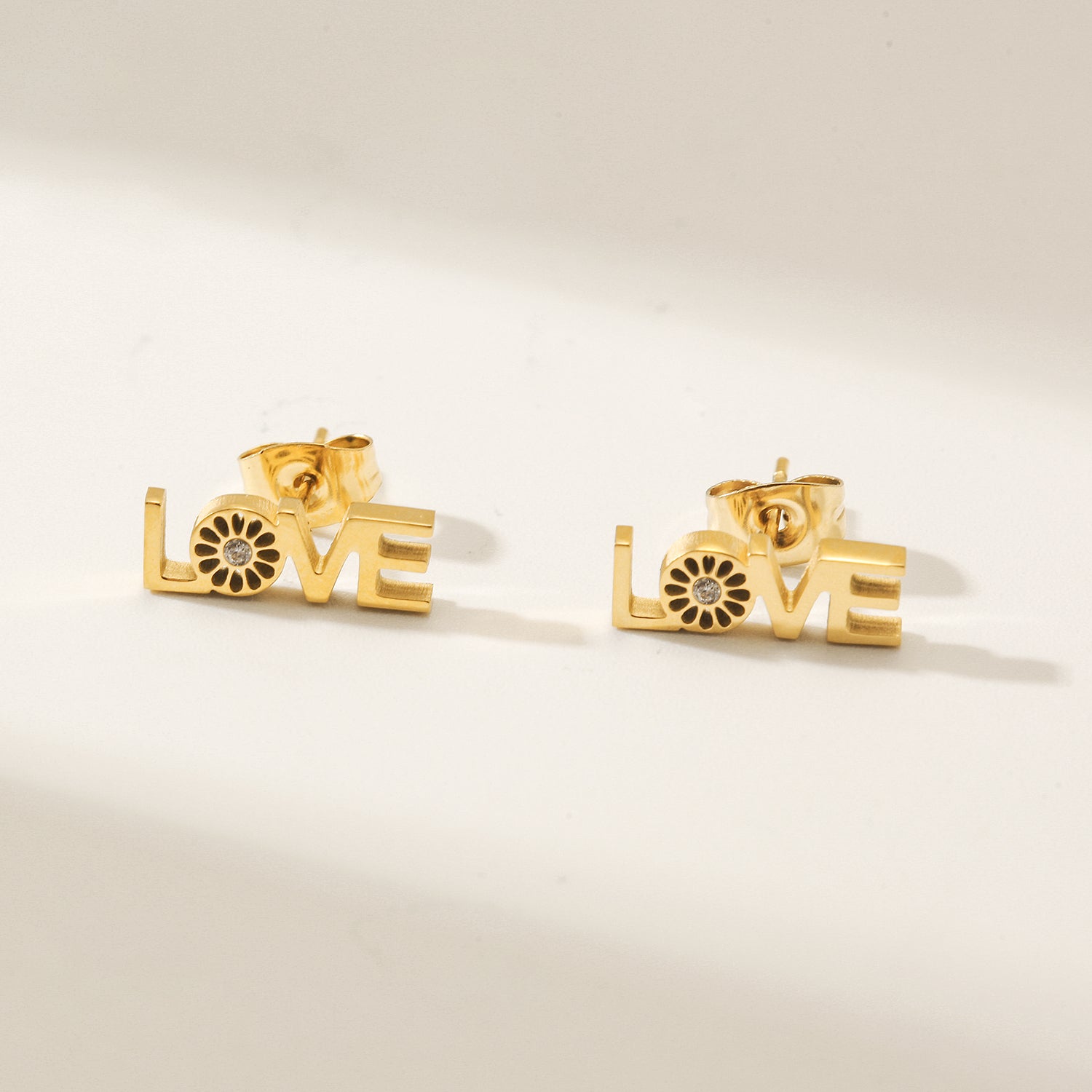 LOVE  Mini Studs