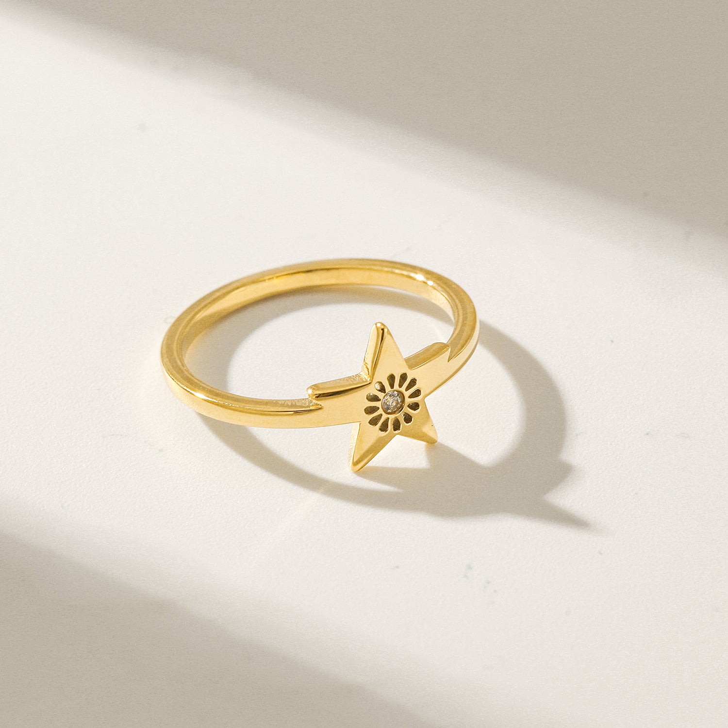 Signature Star Mini Ring