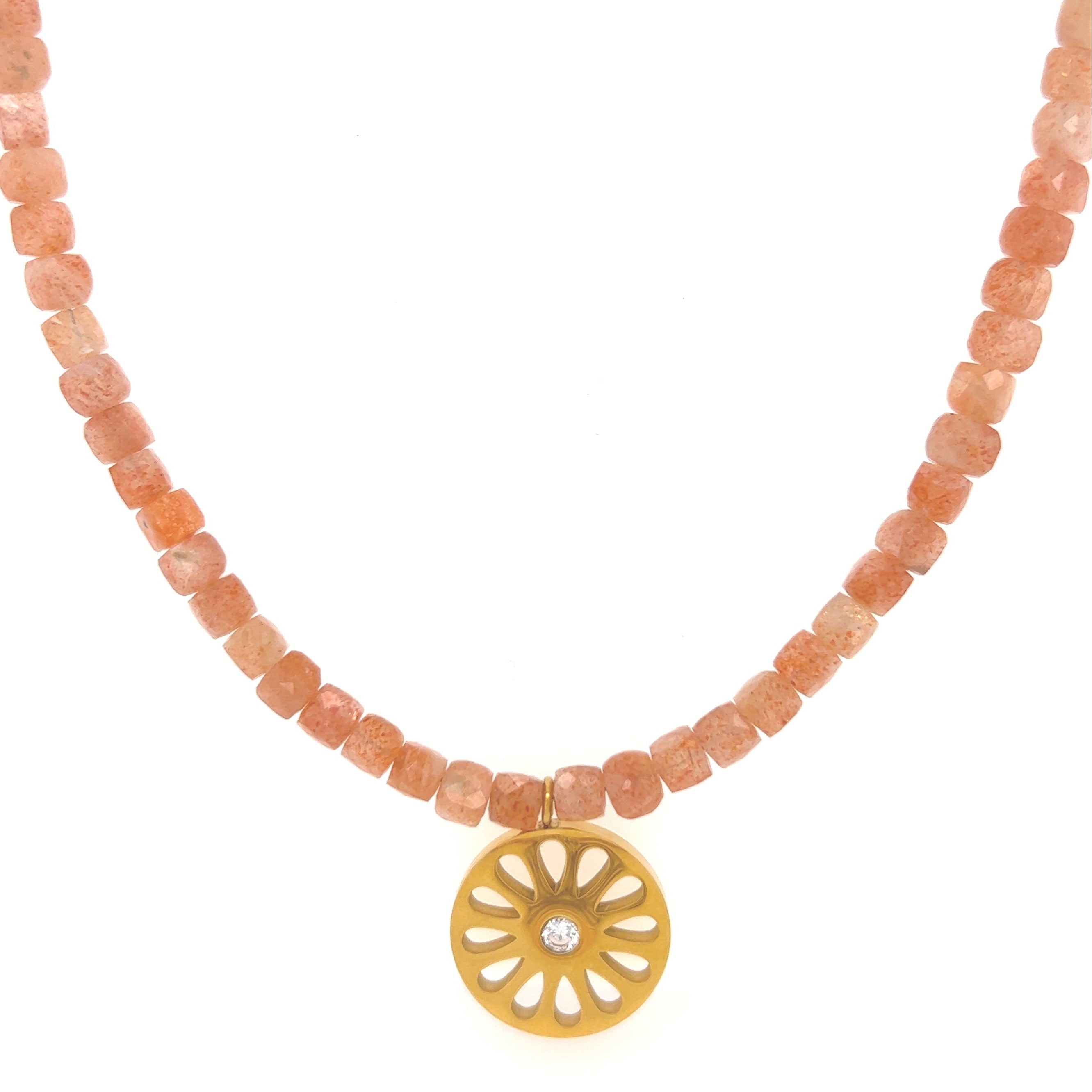 Vida Necklace
